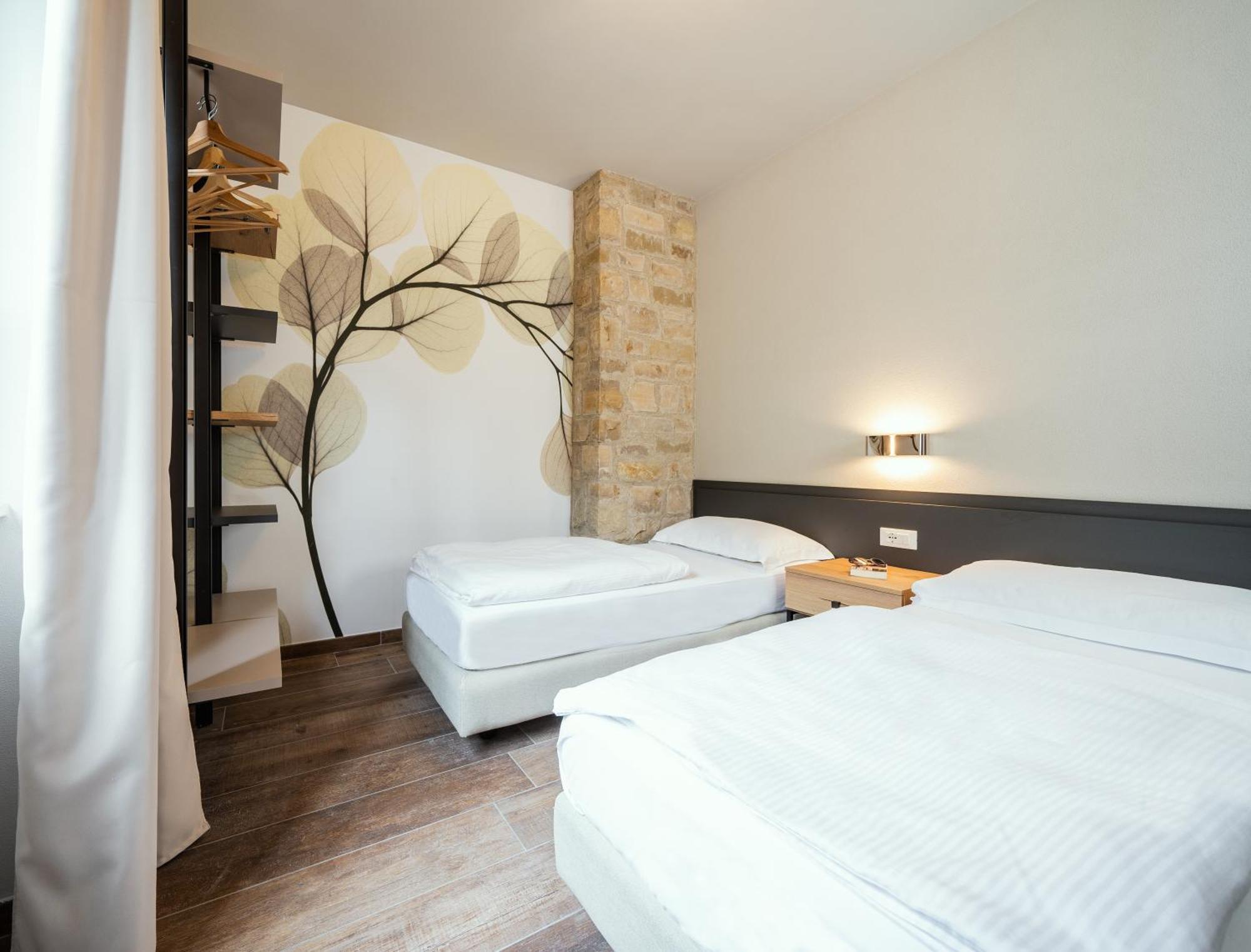 Erika Aparthotel
